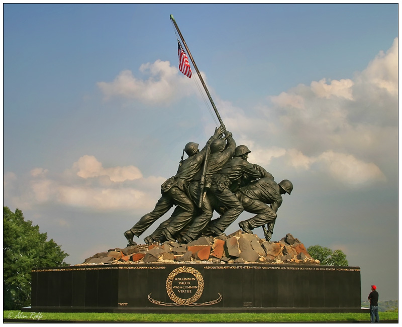  United States Marine Corps War Memorial