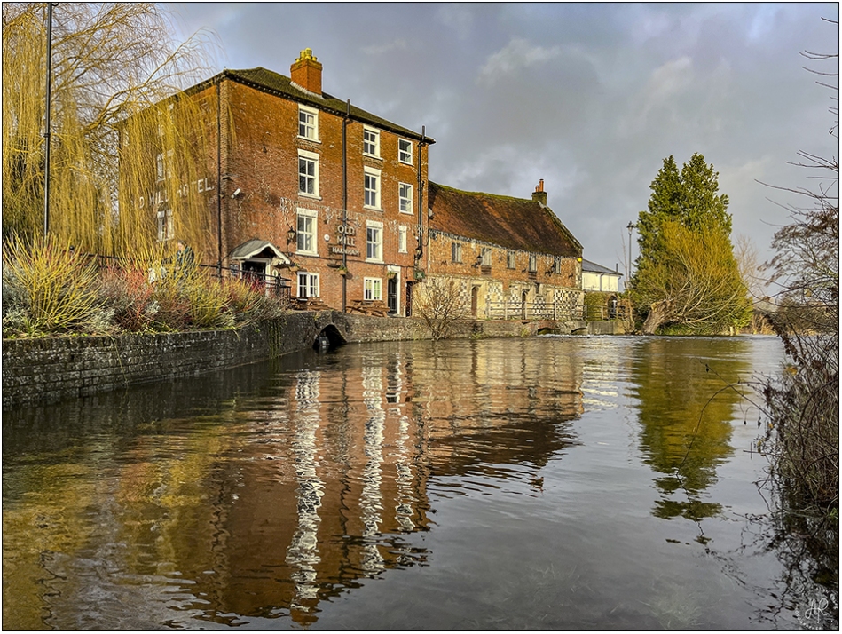 The Old Mill, Harnham